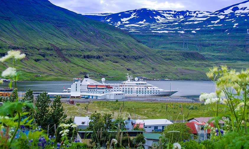 Iceland_Star-Legend