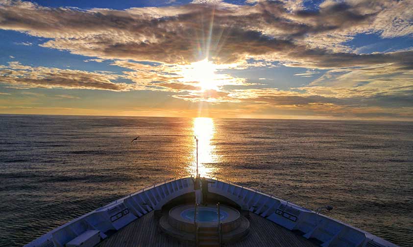 Midnight_Sun_Iceland