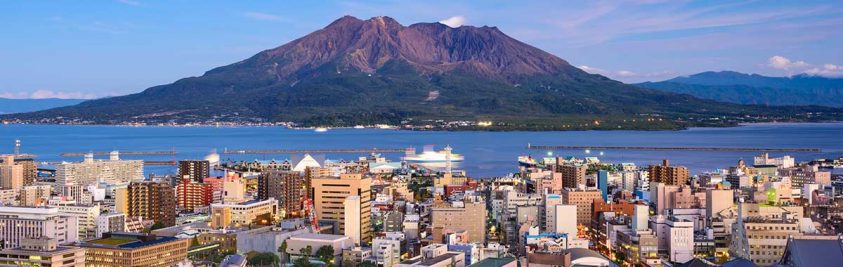 Small_Ship_Cruise_Kagoshima_Japan