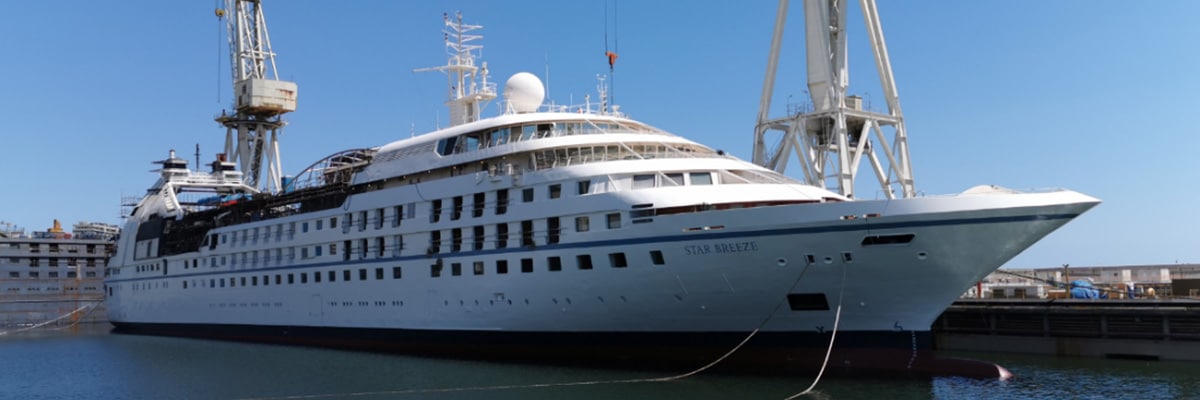 Star-breeze-floats-out-of-dry-dock