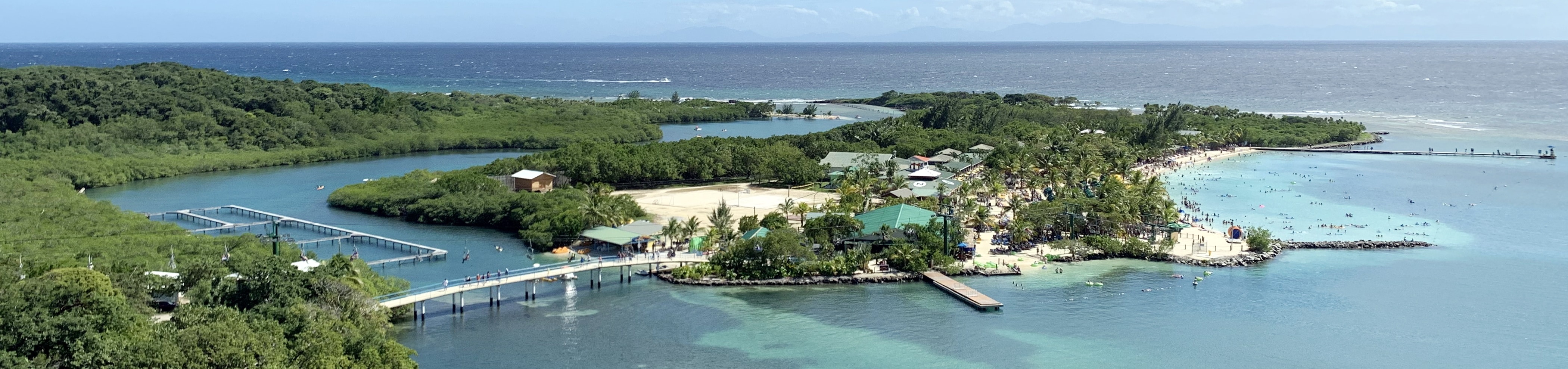 7 Reasons to Travel to Roatan
